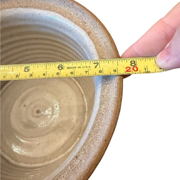 Handmade Studio Pottery Lidded Bowl with Floral Top - Picture 12 of 13